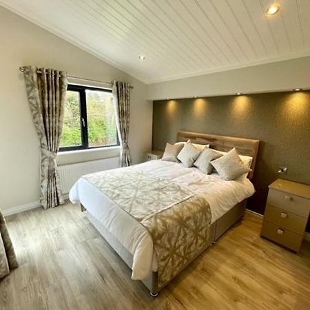 *Luxury Holiday Home With Hot Tub Close To Beach* Penally Eksteriør bilde
