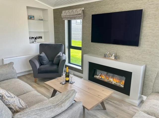 *Luxury Holiday Home With Hot Tub Close To Beach* Penally Eksteriør bilde